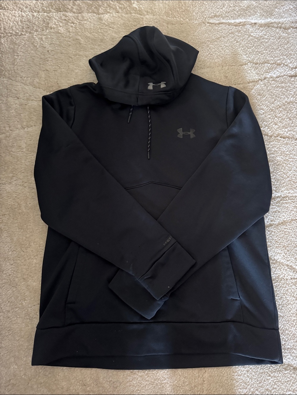 Under Armour Men’s Black Crewneck Hoodie with Subtle Logo